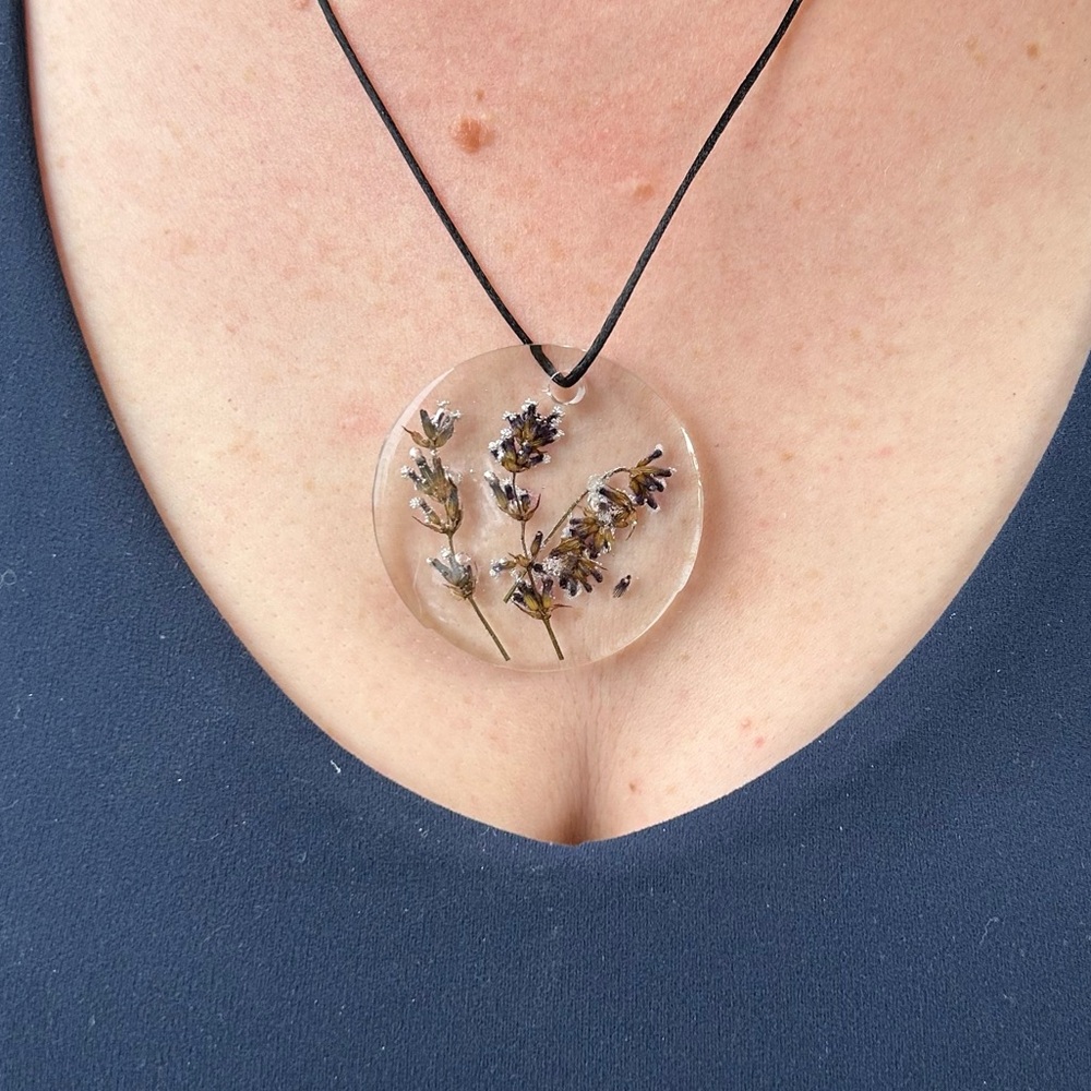Handmade Floral Real Lavender Resin Pendant Necklace/Car Decor